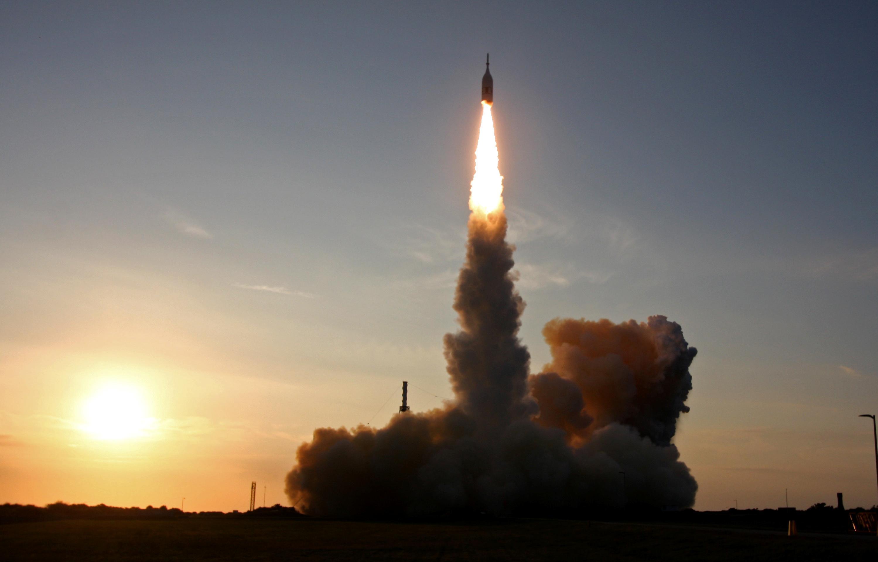 Orion uzay aracının tahliye testi gerçekleştirildi