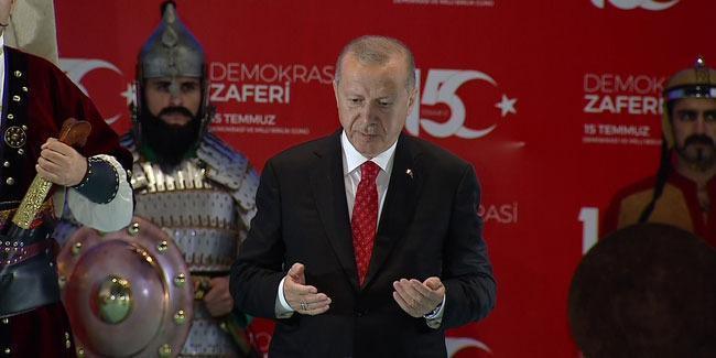 Cumhurbaşkanı Erdoğan: Türkiye’yi karanlığa gömmek istediler ama başaramadılar