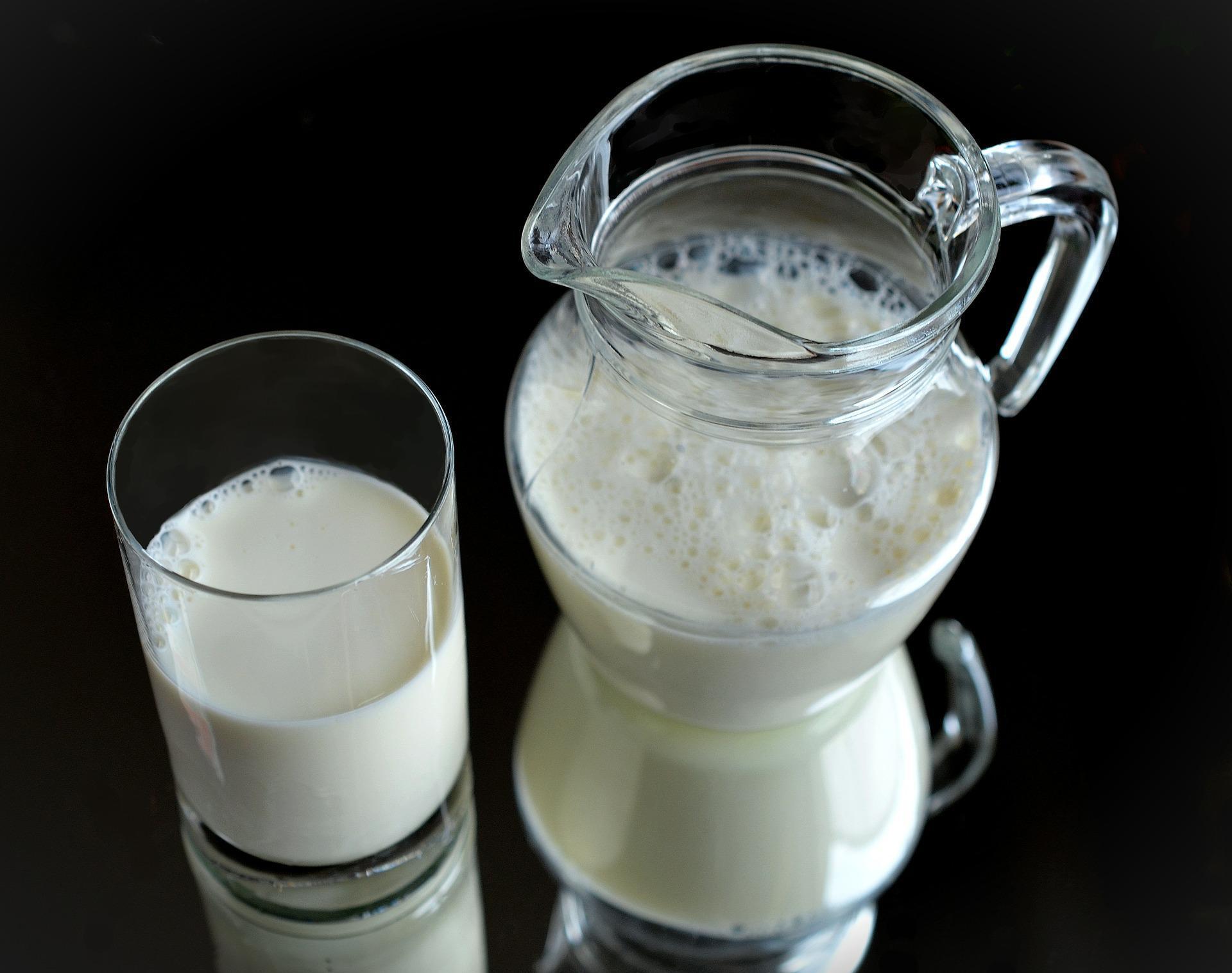 Menopoz döneminde kalsiyum ihtiyacınızı diyet süt içerek karşılayın