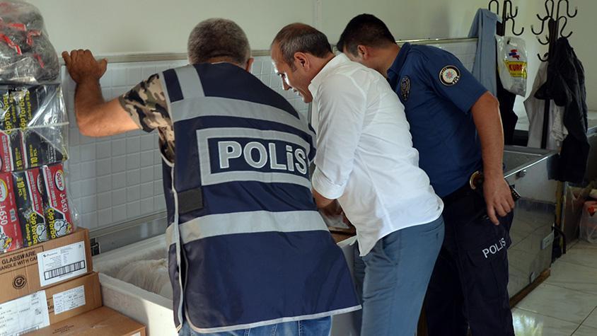 Adanada 500 polisle sahte ve kaçak içki operasyonu