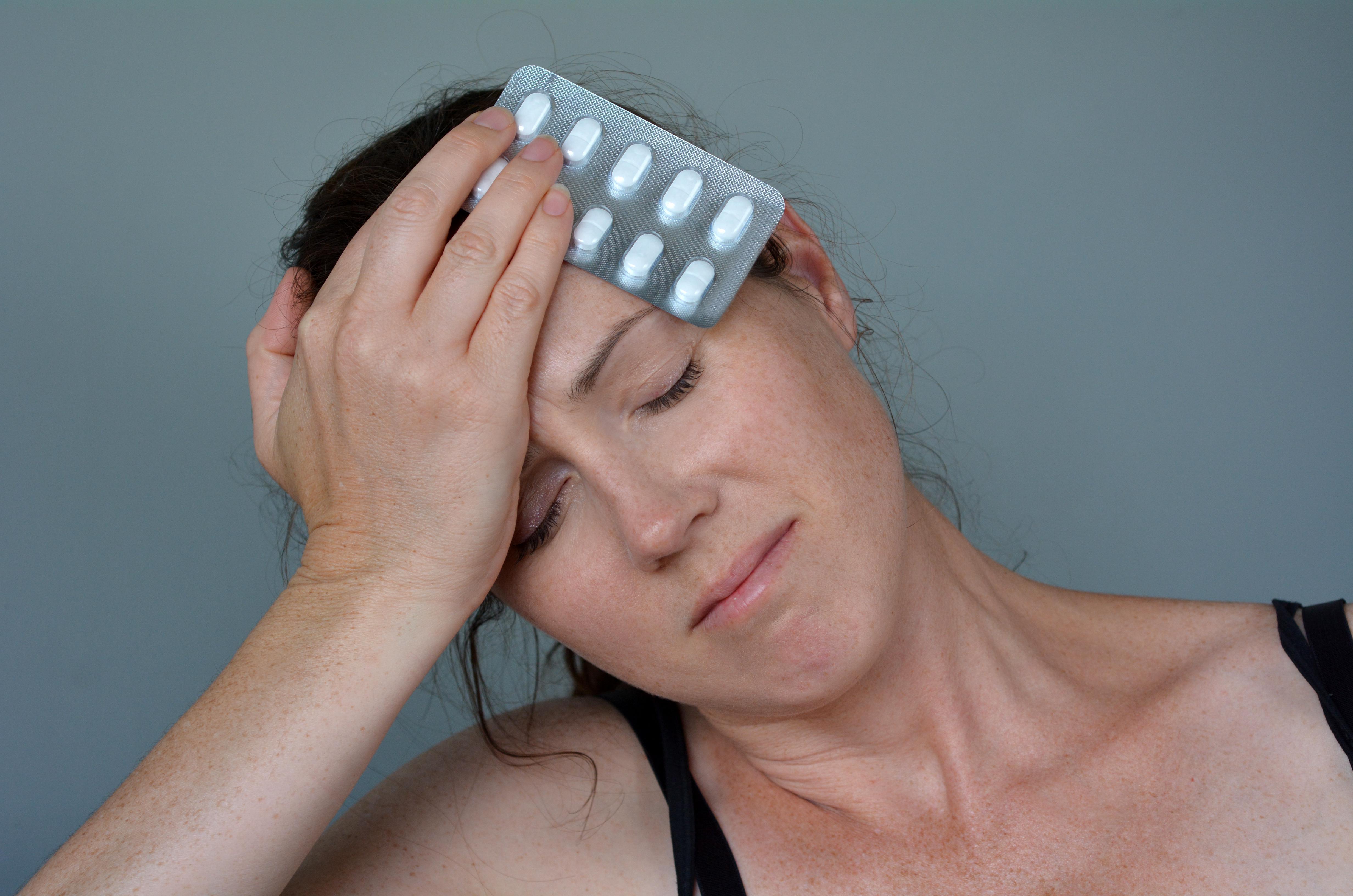 Aşırı ağrı kesici kullanımı migren ağrılarınızı kötü etkileyebilir...
