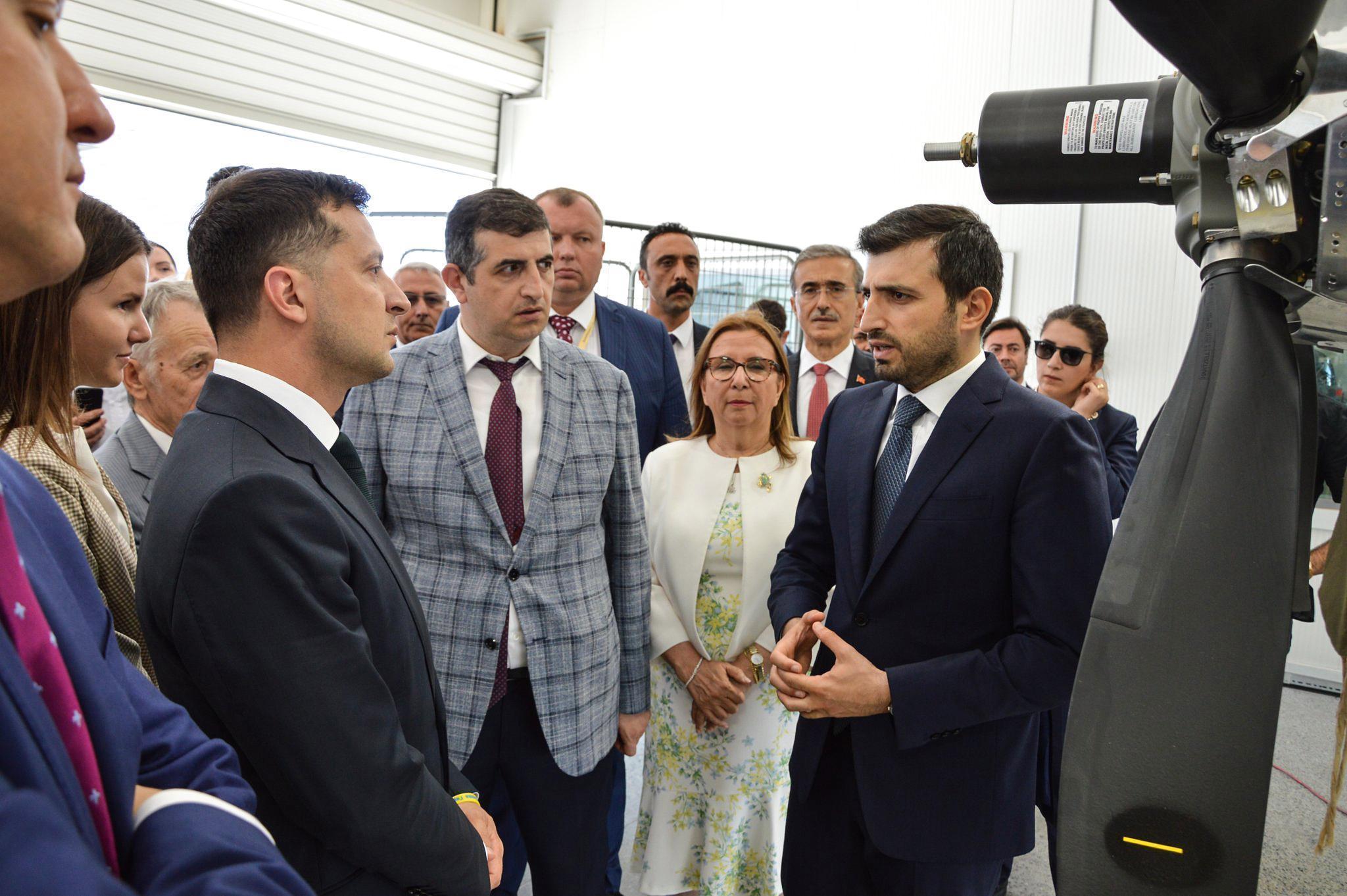 Ukrayna Cumhurbaşkanı Zelenskiyden Baykar tesisine ziyaret