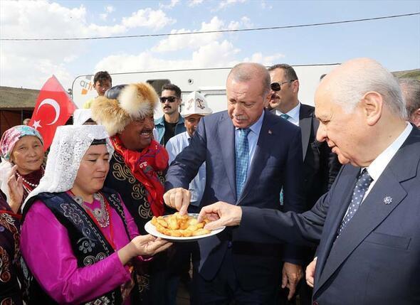 Cumhurbaşkanı Erdoğandan Ahlatta önemli açıklamalar