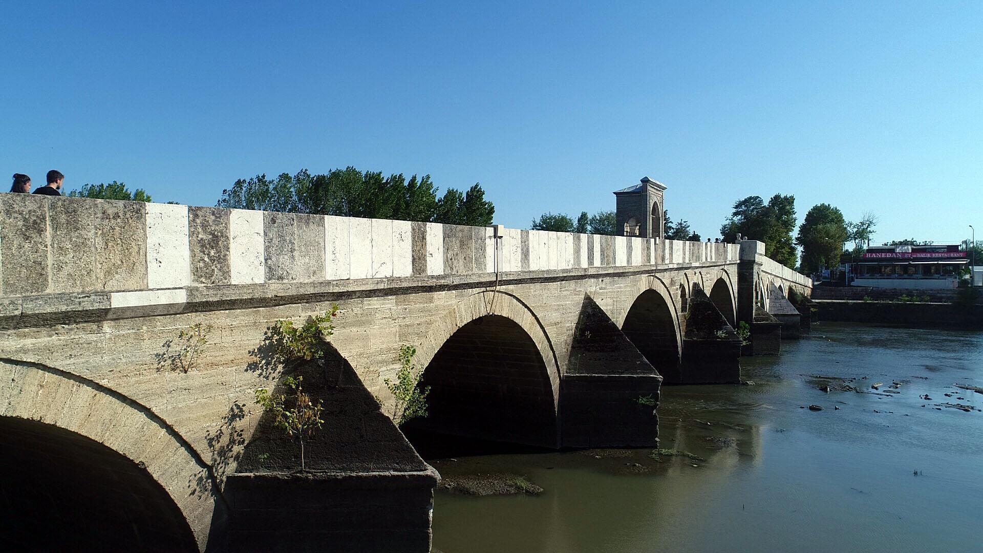 Tarihi Tunca Köprüsünün restorasyonu tamamlandı
