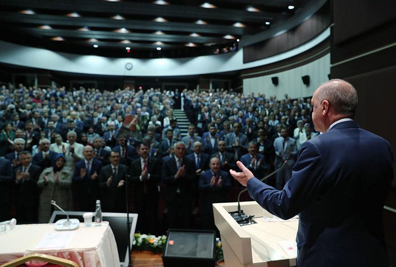 Cumhurbaşkanı Erdoğan: Güvenli bölge olmazsa kapıları açmak zorunda kalırız