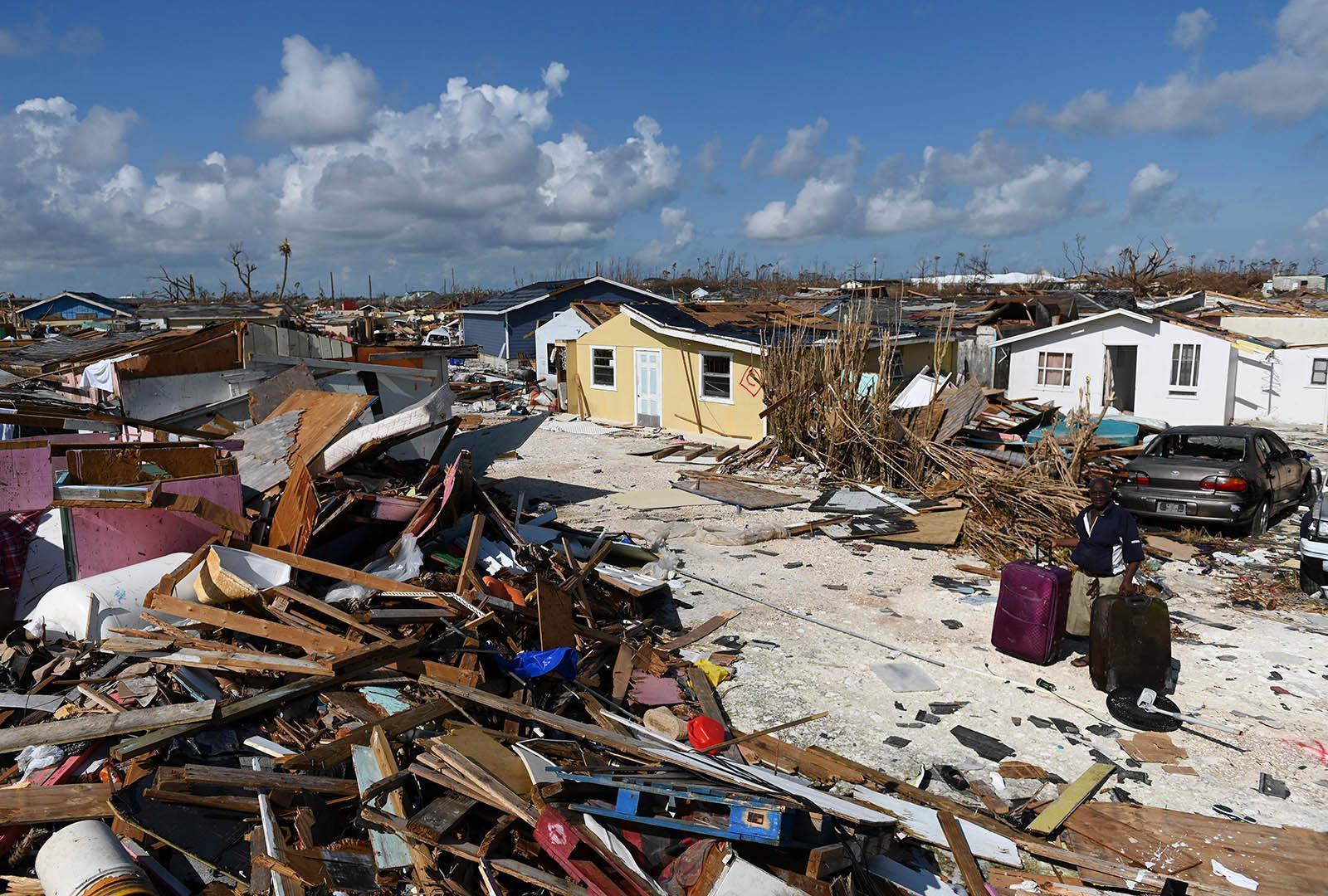 Bahamalarda Dorian Kasırgasında ölenlerin sayısı 50yi aştı