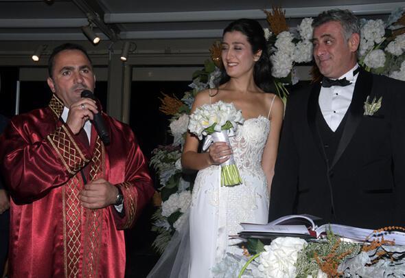 Oyuncu Turgut Tuncalp ile İlayda Atmaca evlendi