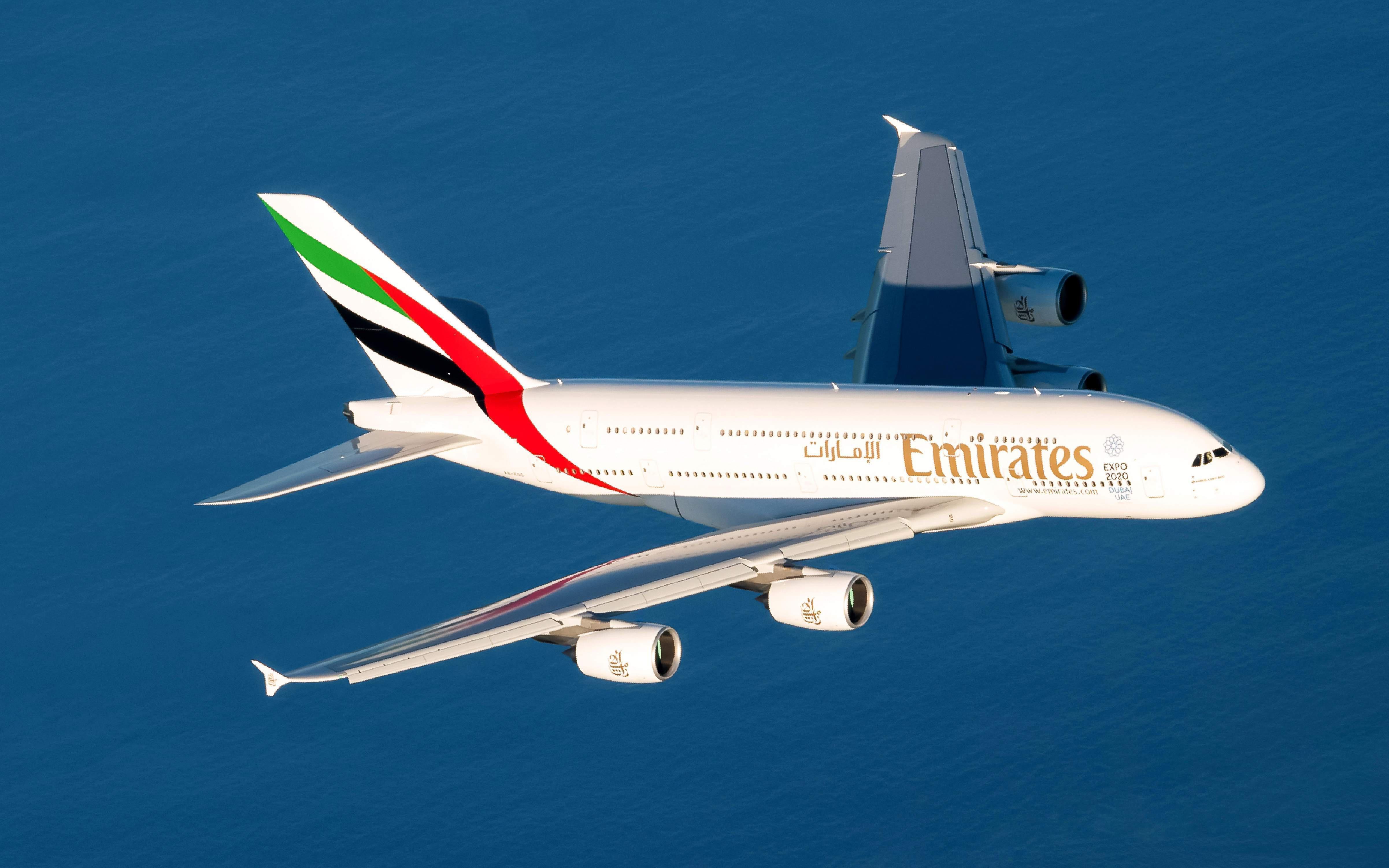 Türkiyeye geliyorlar Emirates Havayolları 15 bin TL maaşla çalışacak eleman arıyor