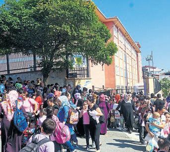 İstanbulda 6 okula daha deprem tahliyesi