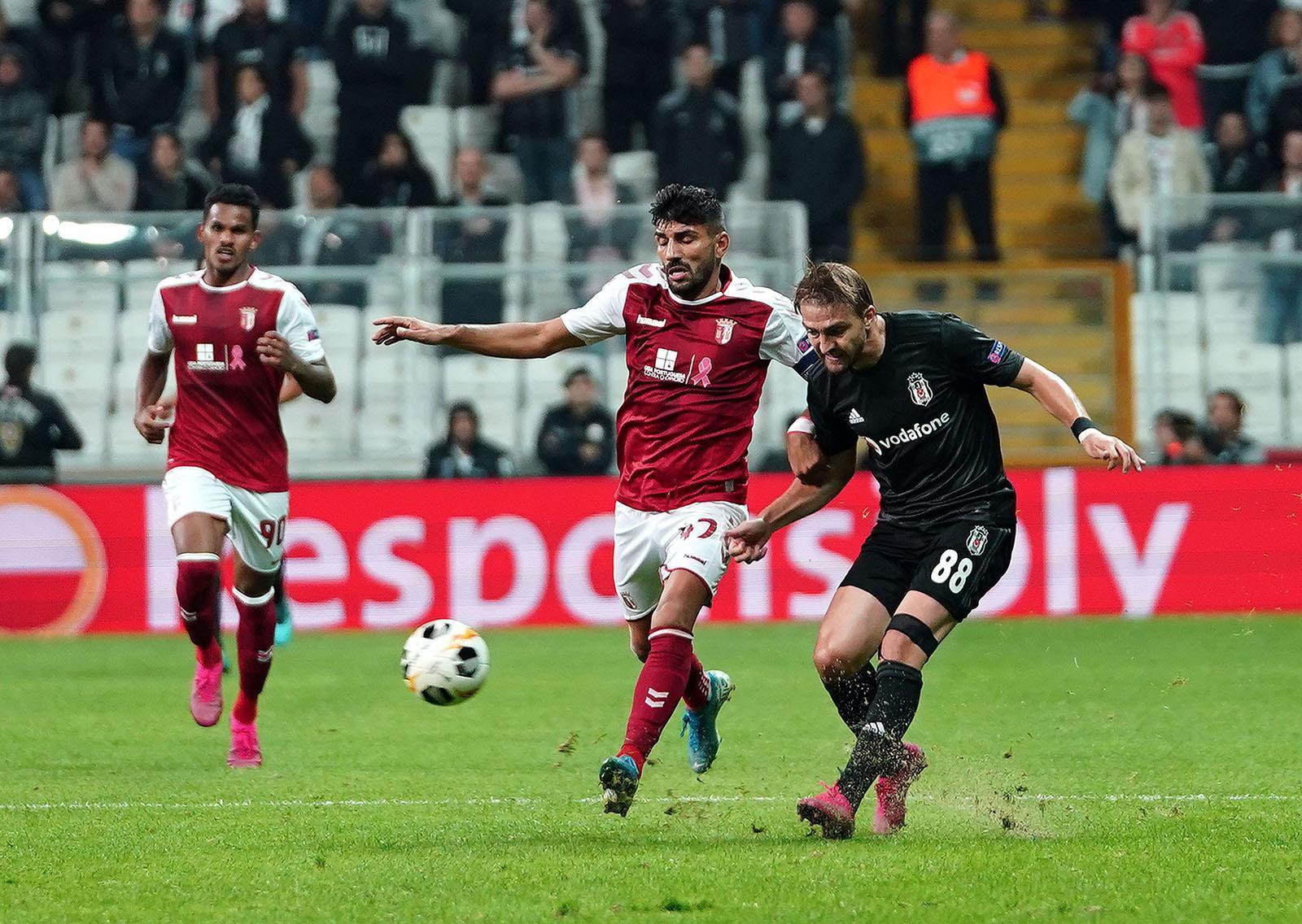 Beşiktaş sahasında Bragaya 2-1 yenildi