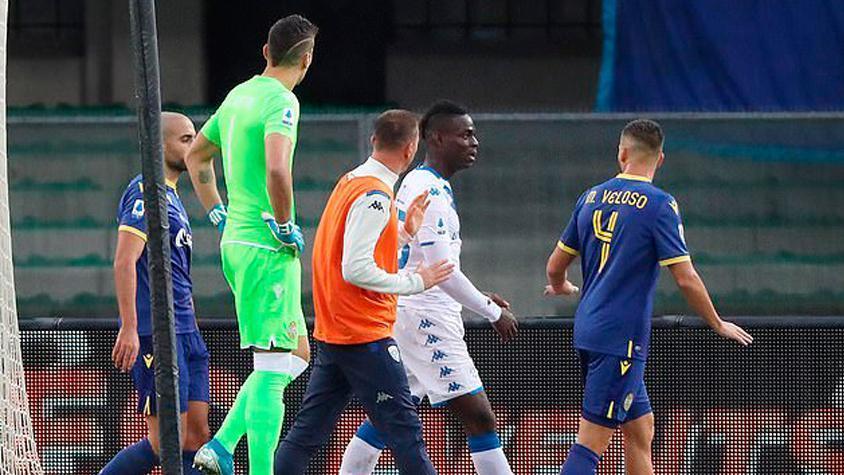 Verona taraftarından Mario Balotelliye ırkçı saldırı