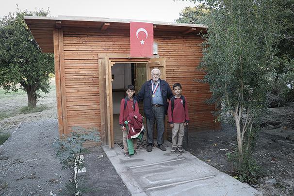 Dünya dede Mehmet Fatin Baki köyüne geri döndü