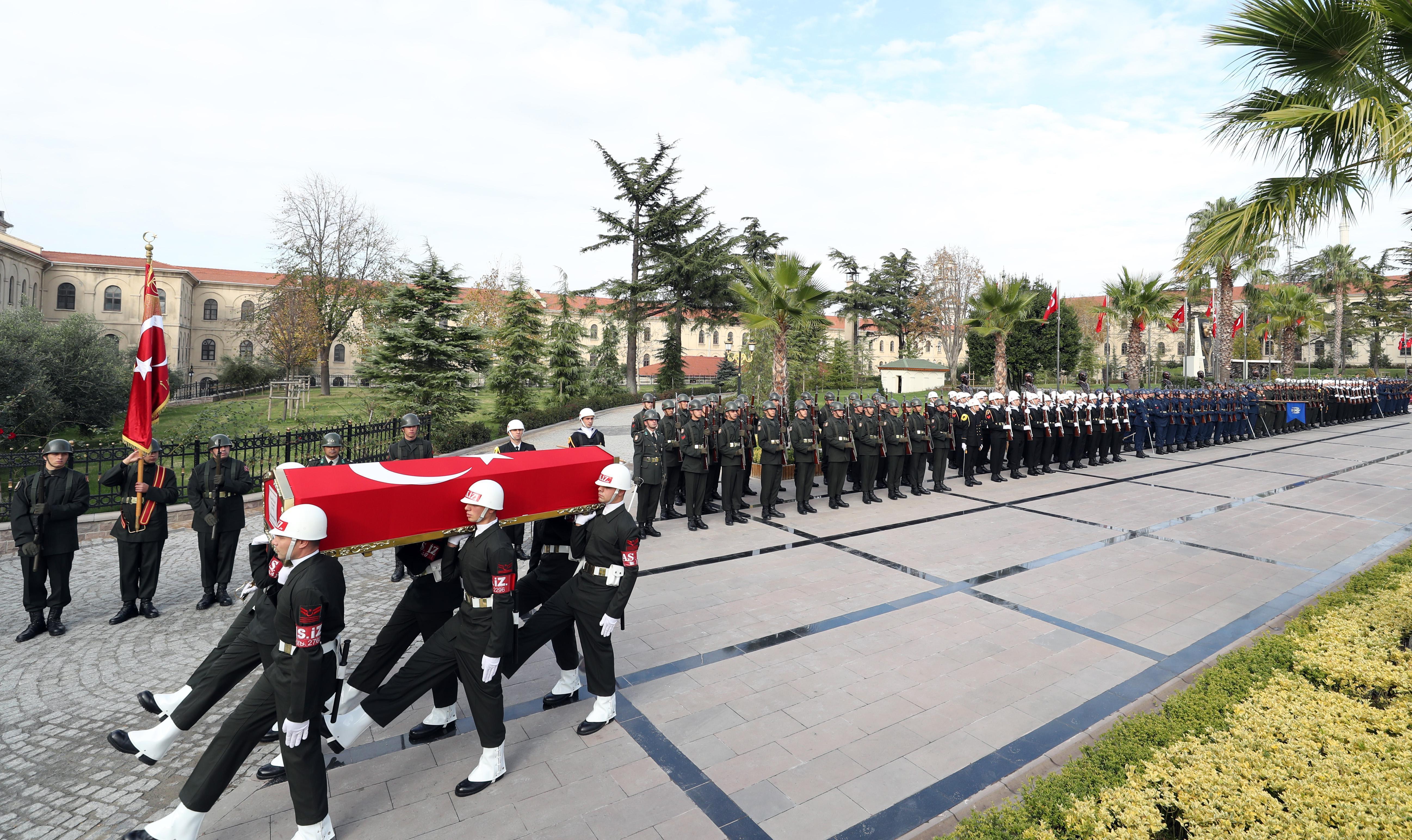 Eski Genelkurmay Başkanı Yaşar Büyükanıt son yolculuğuna uğurlandı