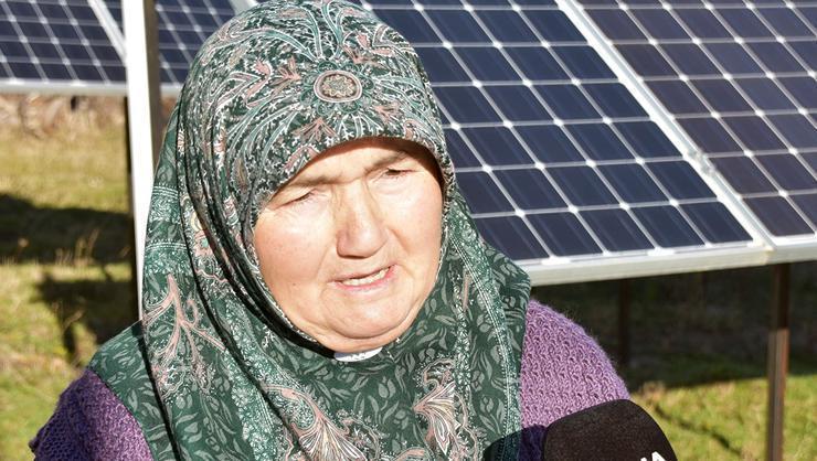 Sinoplu Kezban Teyze Almanyada gördüğü güneş enerji santralini köyüne kurdu