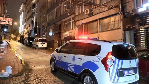 İstanbulda maskeli 3 kişi muhasebe bürosunun çelik kasasını çaldı