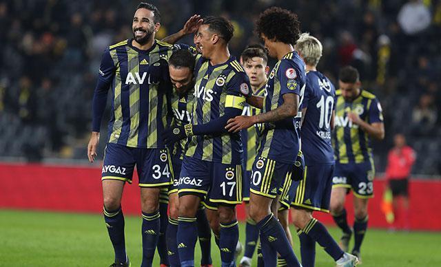 Fenerbahçe, Kayserisporu yenerek kupada adını finale yazdırdı