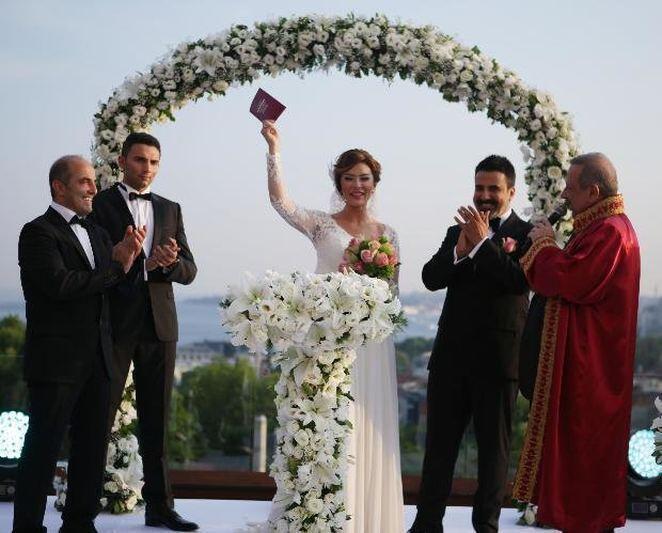 Emrah ve Sibel Erdoğan boşanıyor