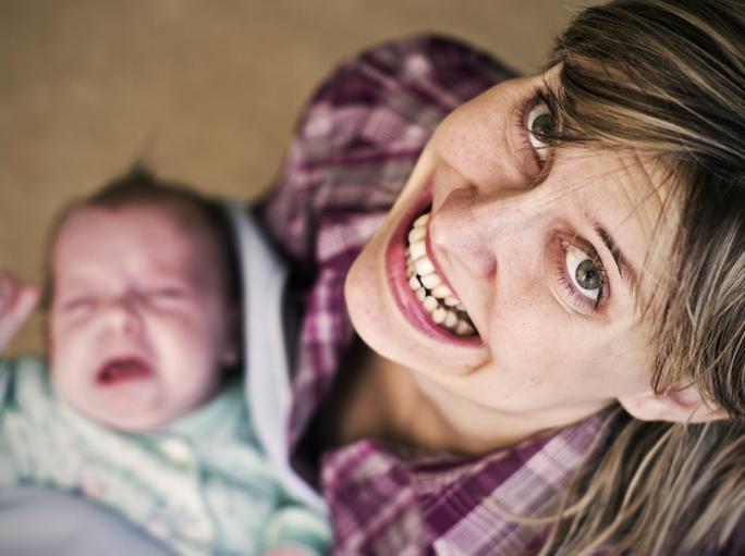 Sarsılmış bebek sendromu nedir, belirtileri nelerdir
