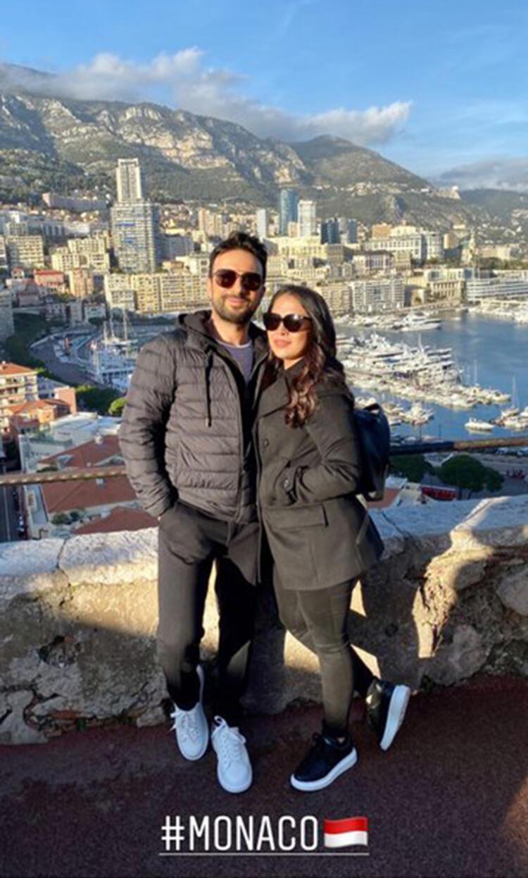 Tarkan eşi Pınar Tevetoğlu ile Monacoda