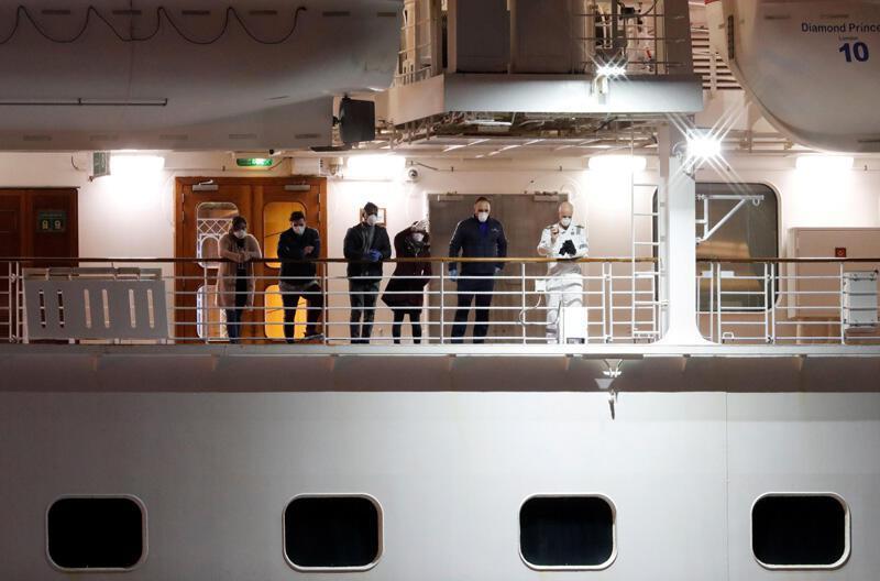 Japonyada karantinaya alınan gemide bir yolcu daha hayatını kaybetti