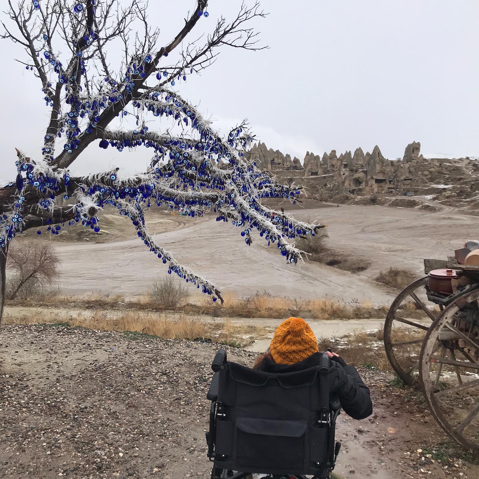 Tekerlekli sandalyesiyle Türkiyeyi dolaşan Minnoş Gezgin