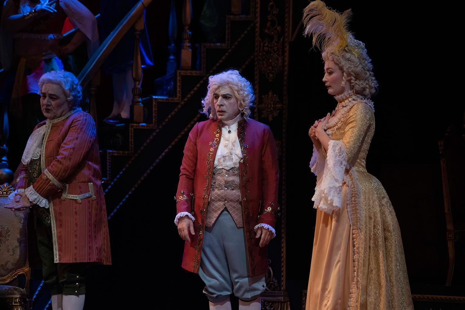 Kapalı gişe sahnelenen Amadeus oyunu rekora koşuyor