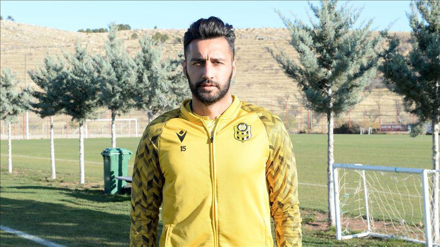 Yeni Malatyaspor kötü gidişin faturasını iki oyuncuya kesti