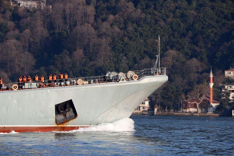 Boğazdan bir Rus savaş gemisi daha geçti