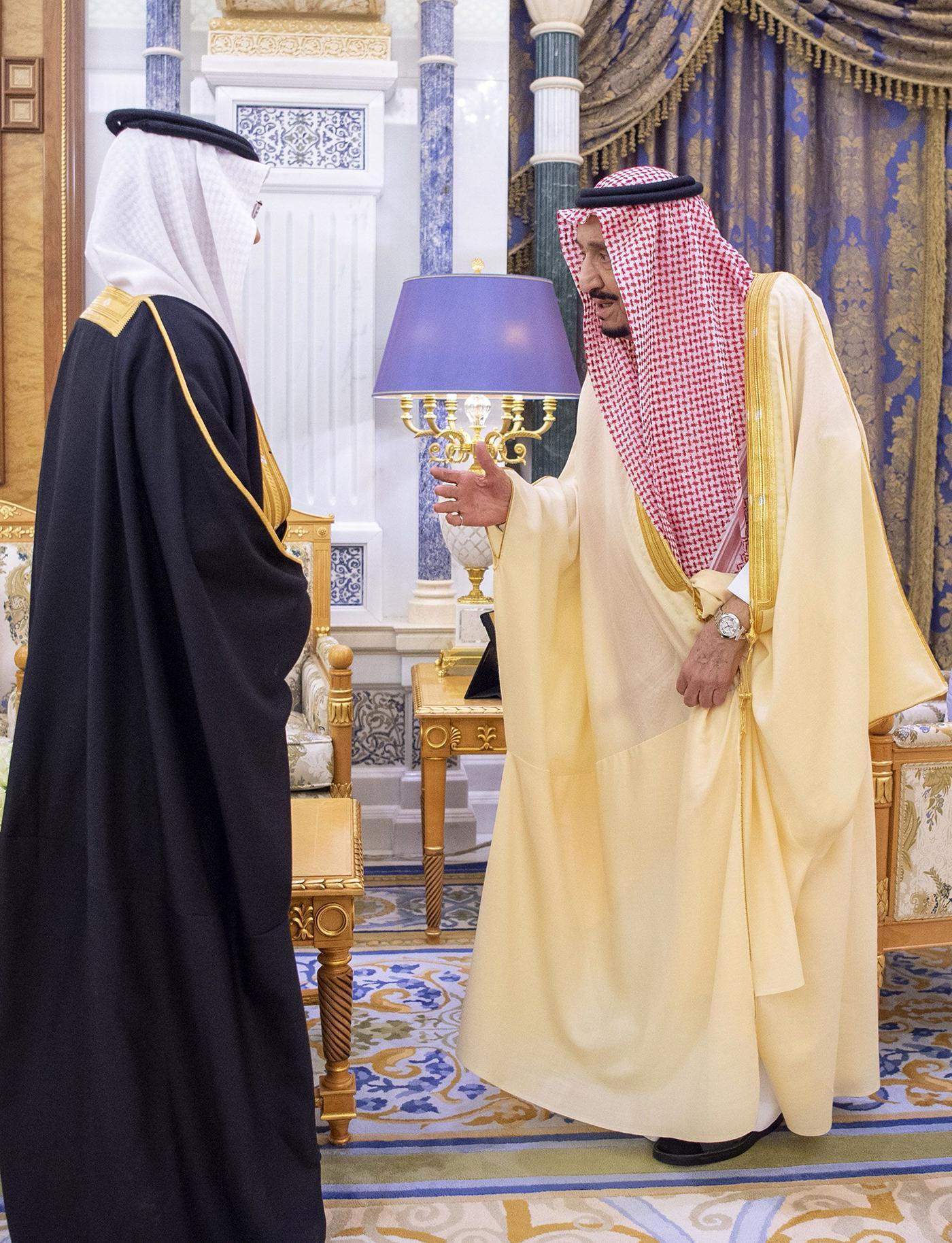 Suudi Arabistan Kralı Selman, öldüğü iddialarının ardından ilk defa görüntülendi