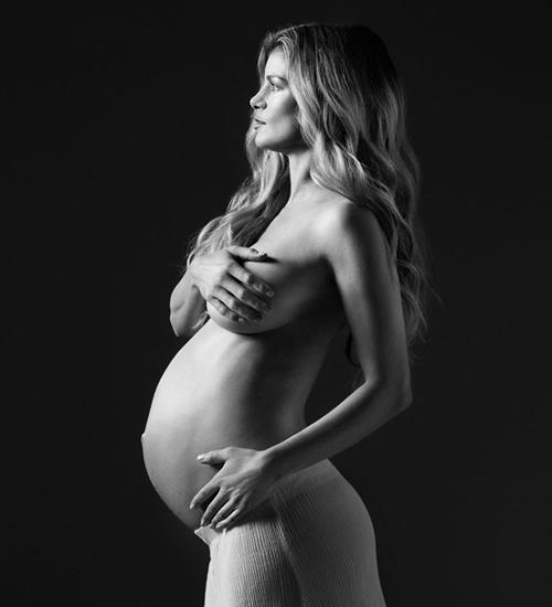 Victorias Secret mankeni ikinci kez hamile