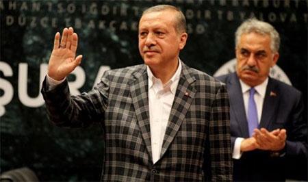 Erdoğan dünyayı takip etmiyor, kendi modasını yaratıyor