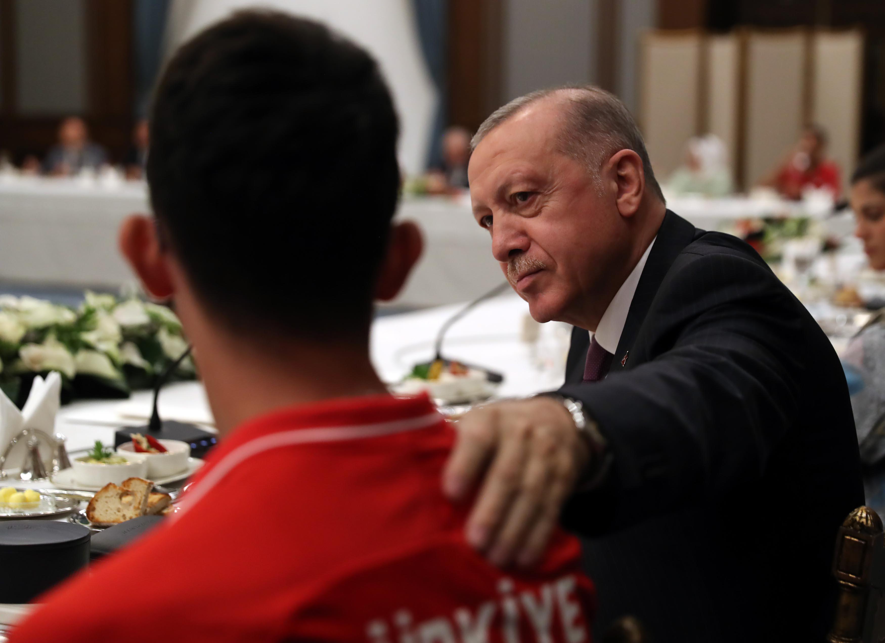 Cumhurbaşkanı Erdoğan: Spor dallarında ülkemizi çok daha iyi bir konuma taşımayı hedefliyoruz