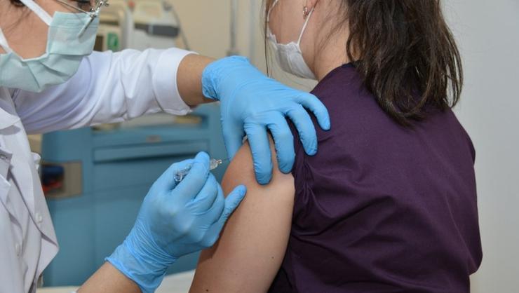 Profesör Kurugölden Çin aşısı yüzde 100 koruyacak mı sorusuna yanıt