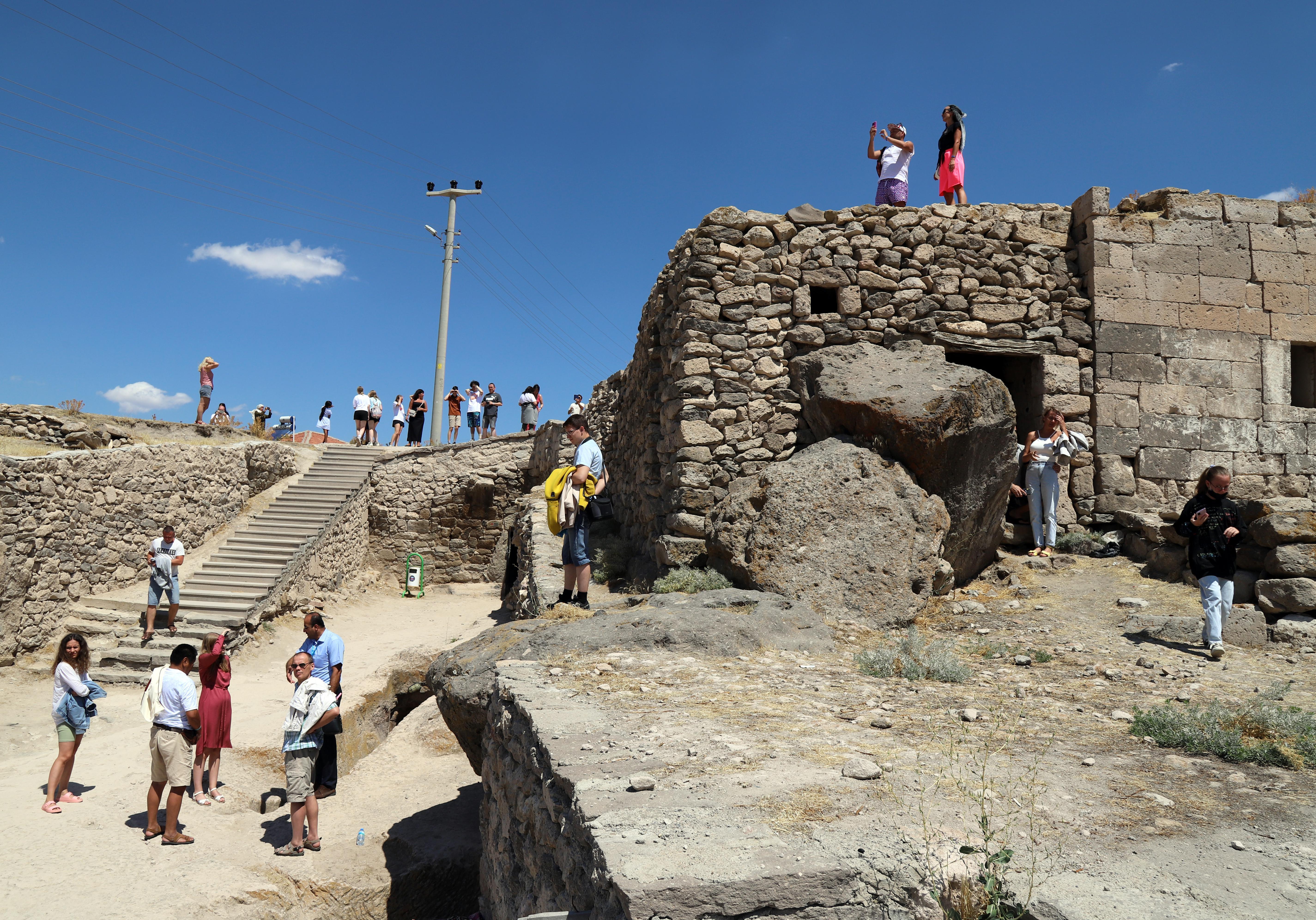 Aziz Mercurius Yeraltı Şehri, ziyaretçilerini tarihi bir yolculuğa çıkarıyor
