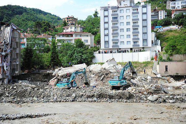 Selde yıkılan binada olan Senanurun son mesajı: Abi çok korkuyorum, bina çöküyor