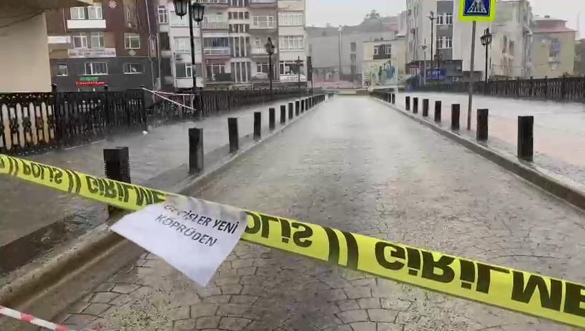 Son dakika... Terme Çayının debisi yükseldi Belediye hoparlörlerinden sel uyarısı yapıldı