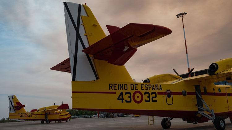 İspanyol pilotlar paylaştı Türkiyedeki yangınları böyle müdahale ettiler...