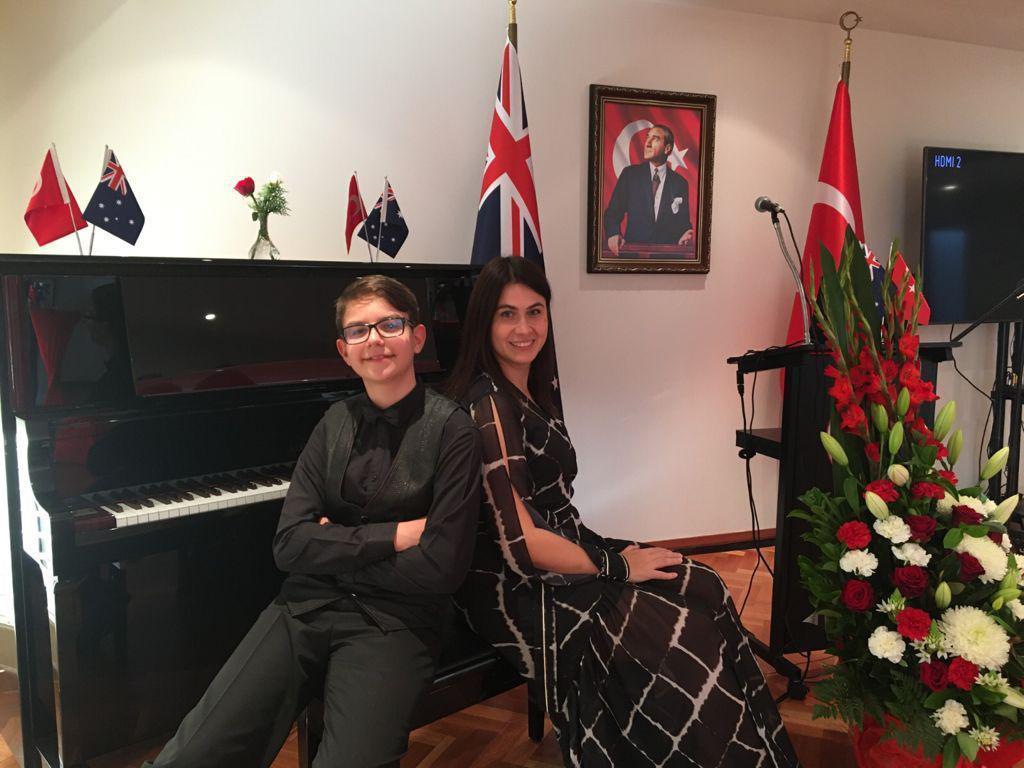 15 yaşındaki piyanist Mert, Avusturya’ya gidiyor