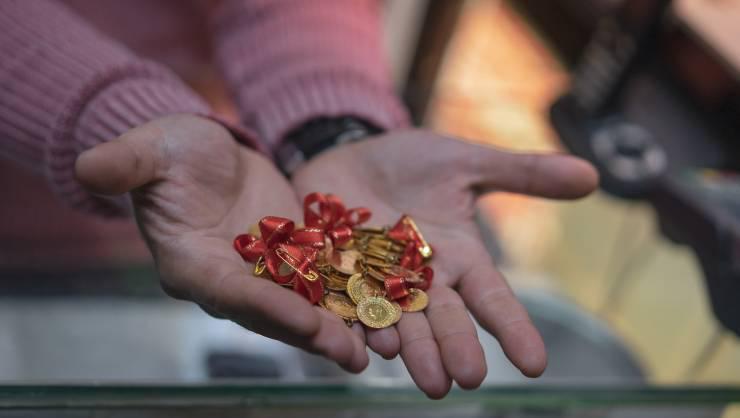 Çeyrek altın bugün kaç lira Gram altın ne kadar oldu 4 Aralık altın fiyatları
