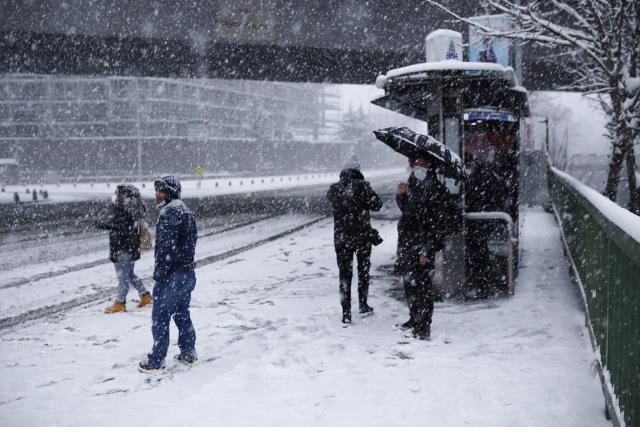 AKOMdan İstanbula kar uyarısı: Sıcaklık -1 ila -9 derece arasında olacak