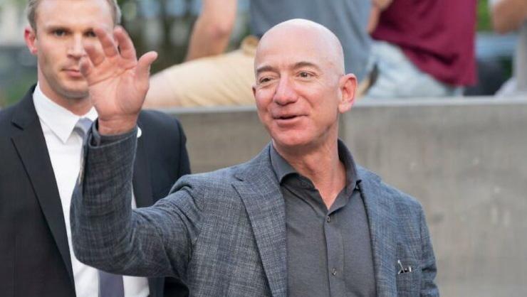 Jeff Bezos kimdir, kaç yaşında ve nereli Uzaya gidip gelen Jeff Bezos’un serveti ne kadar