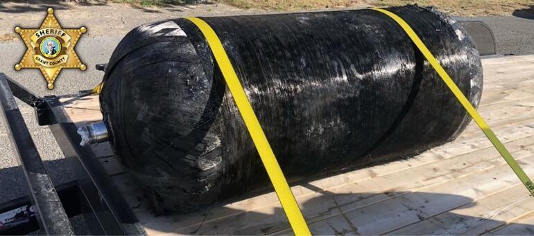 SpaceXe ait roketin parçası ABD’de bir tarlaya düştü