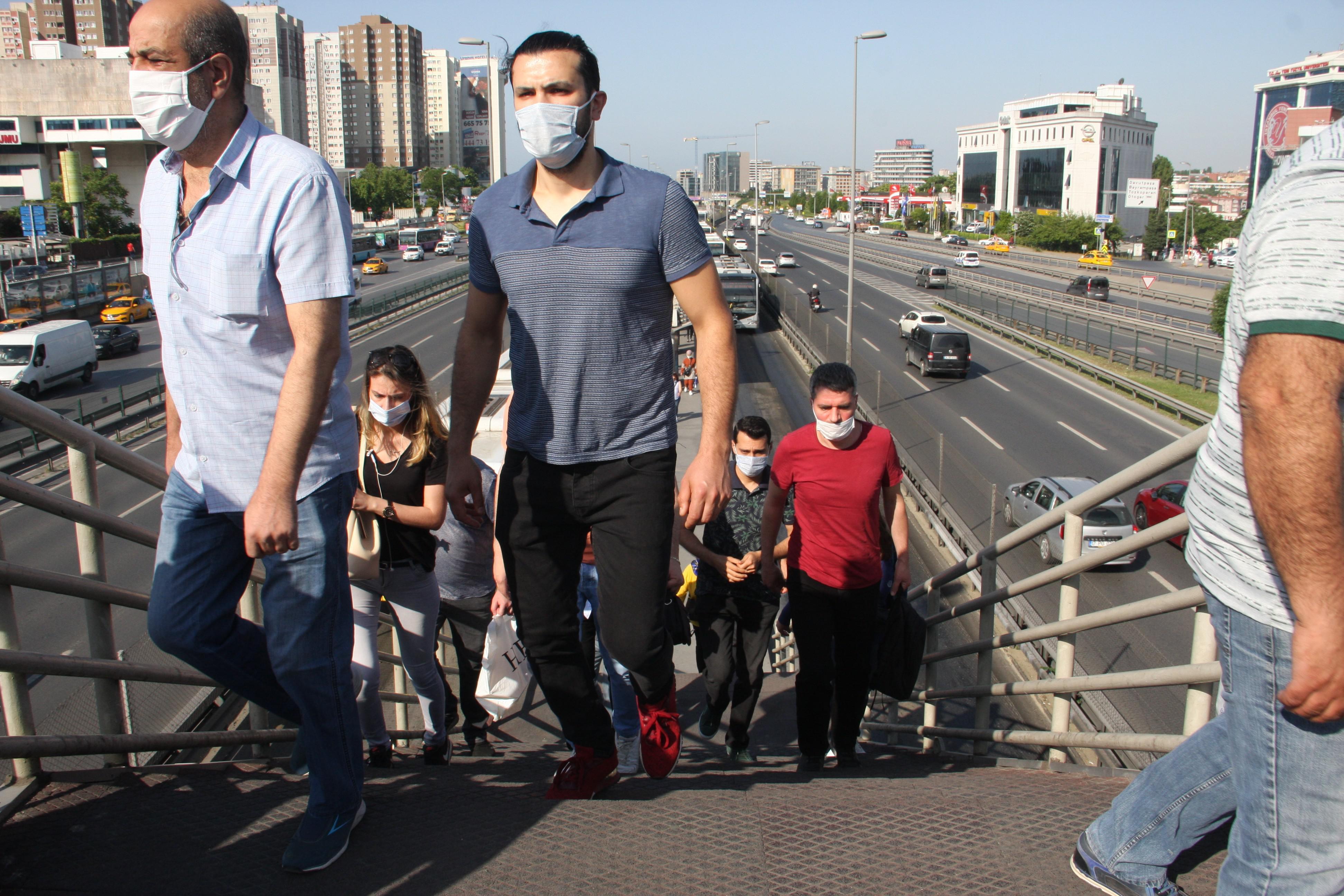 Corona virüs nedeniyle İstanbulda kademeli mesai uygulamasına geçilebilir