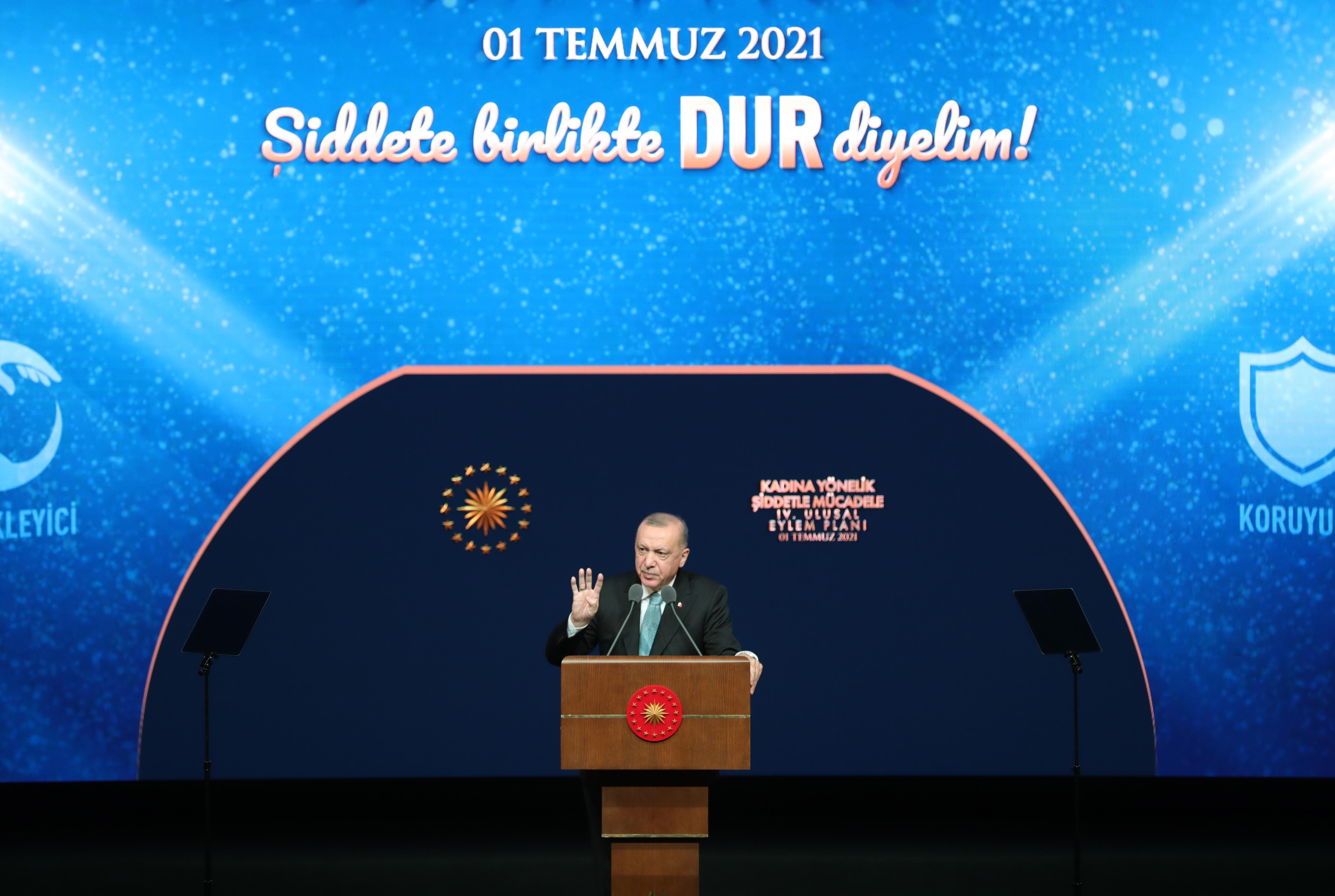 Son dakika Erdoğandan İstanbul Sözleşmesi açıklaması: Mücadelemiz bu sözleşmeden çekilmeyle bitmez