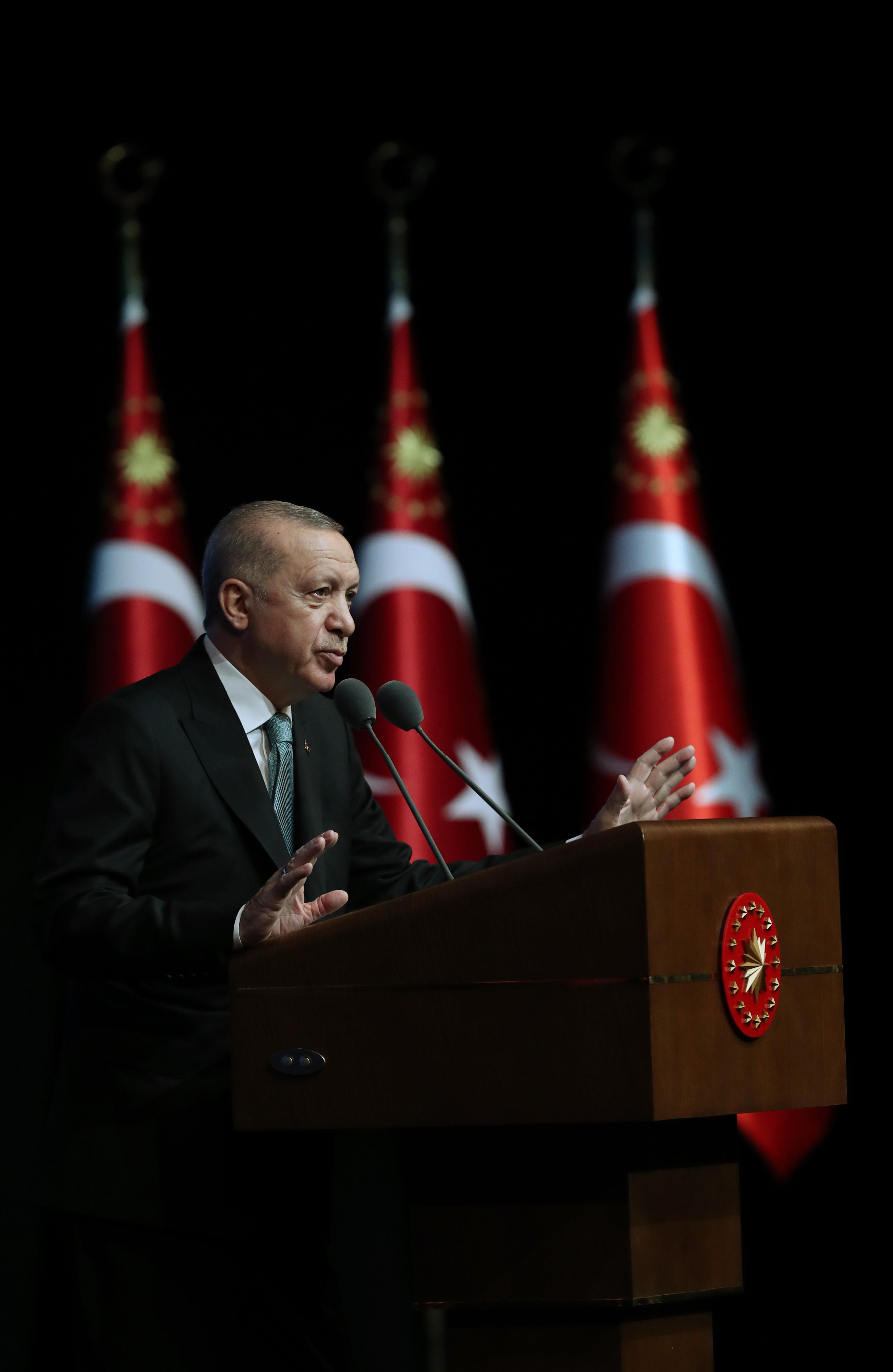 Son dakika Erdoğandan İstanbul Sözleşmesi açıklaması: Mücadelemiz bu sözleşmeden çekilmeyle bitmez