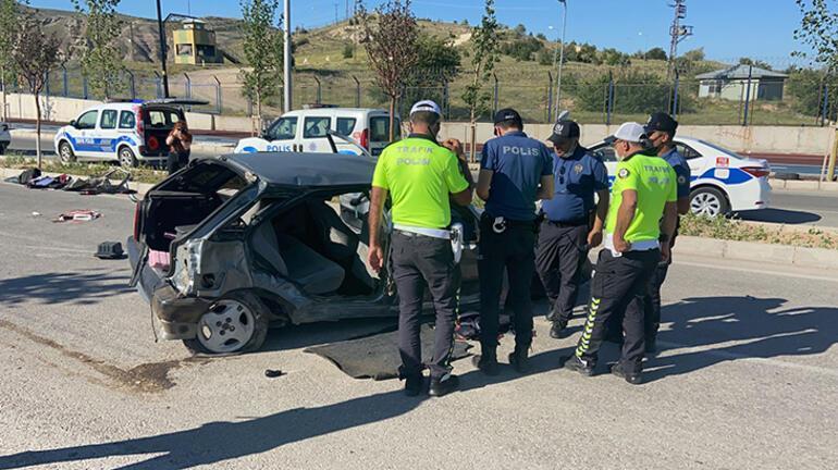 Sivasta feci kaza Ölü ve yaralılar var