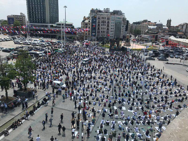 Taksimde tarihi gün Cumhurbaşkanı Erdoğan: Burası İstanbulun fethine de bir hediyedir