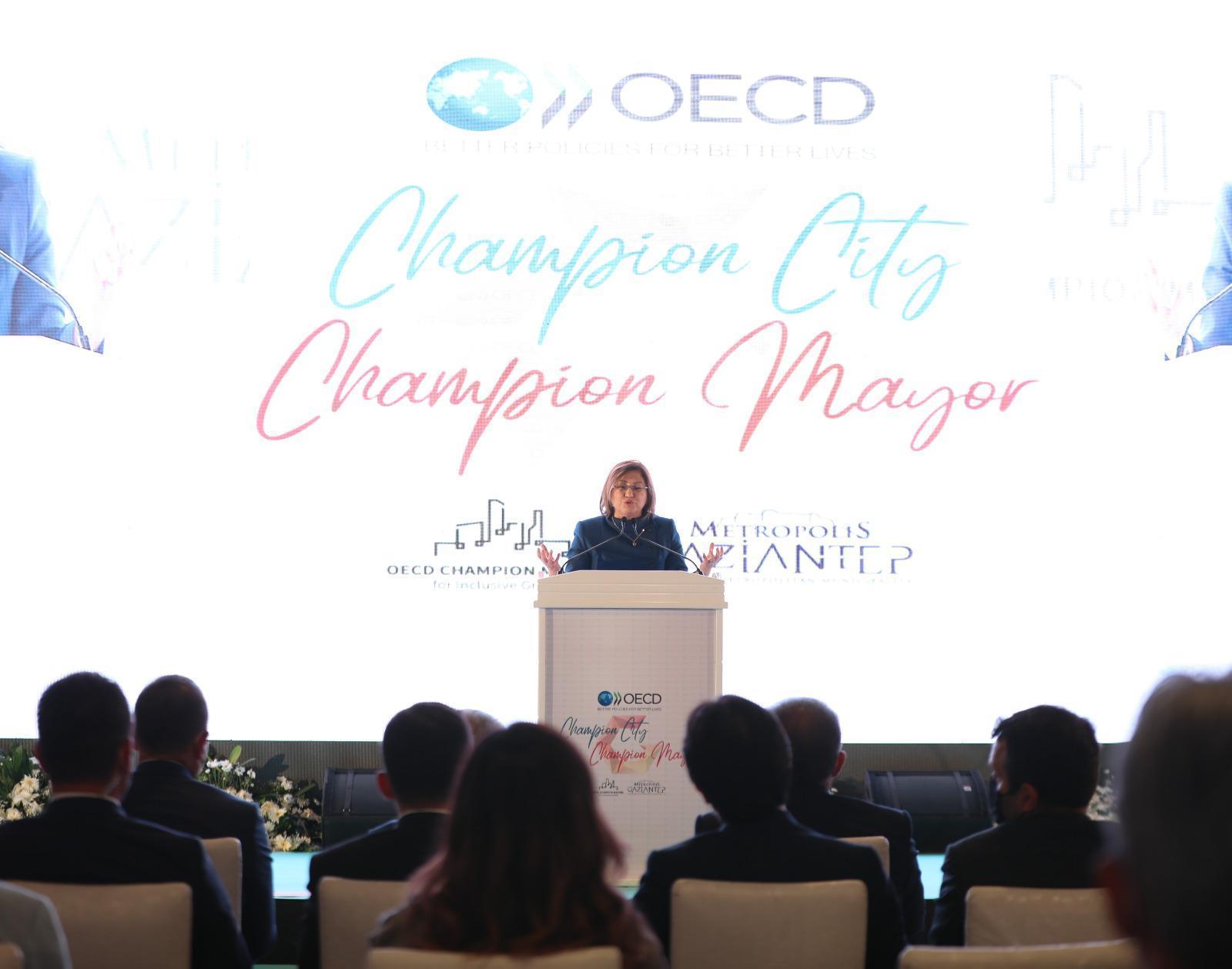 Fatma Şahin Türkiye için bir ilk oldu OECD Şampiyon Belediye Başkanları arasına katıldı