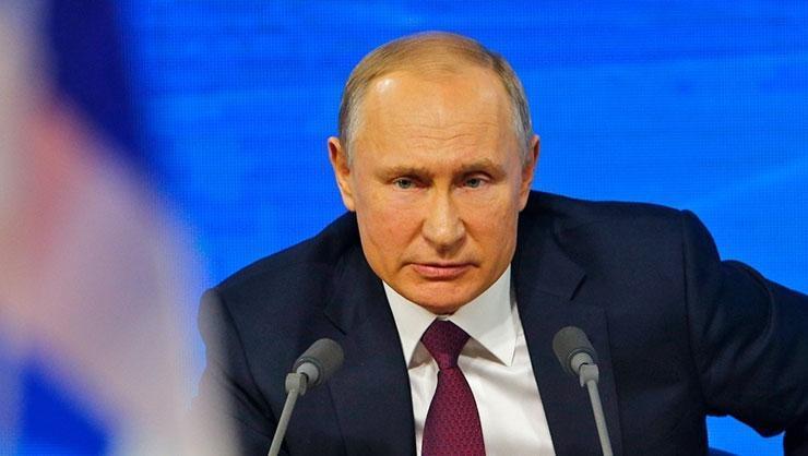 Putin Sputnik V aşısını kalaşnikofa benzetti