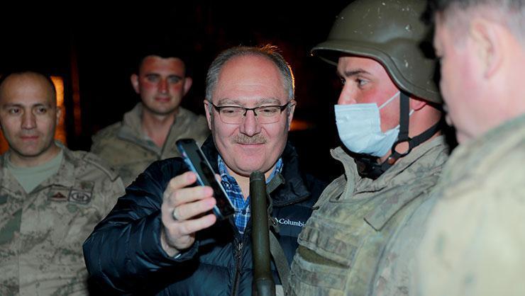 Cumhurbaşkanı Erdoğan’dan iftar yapan askerlere sürpriz